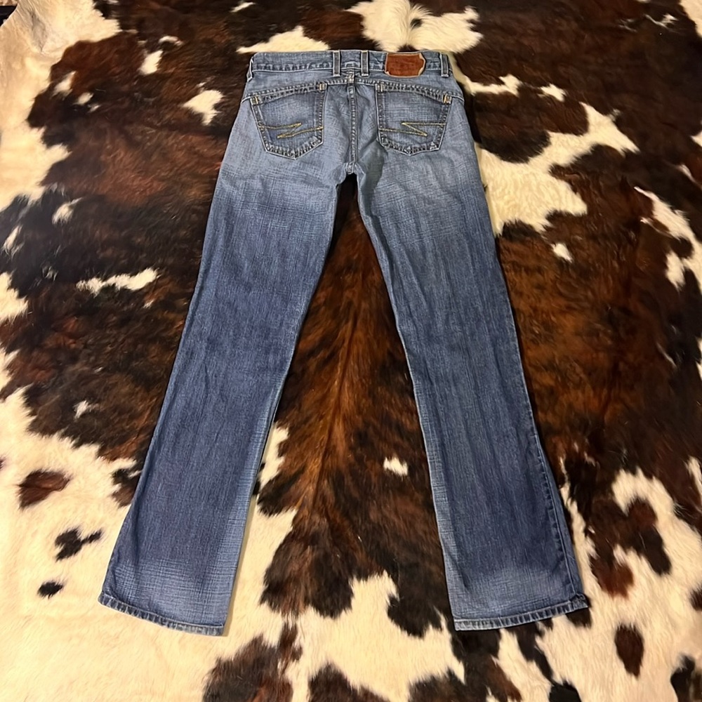 Cute Low rise Lucky Brand squeezer jeans. 27x31